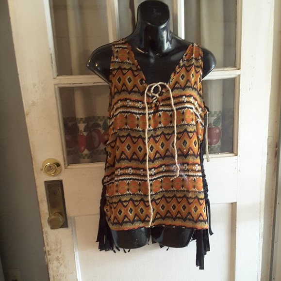 Buckle Tops - Bke  from bucklw